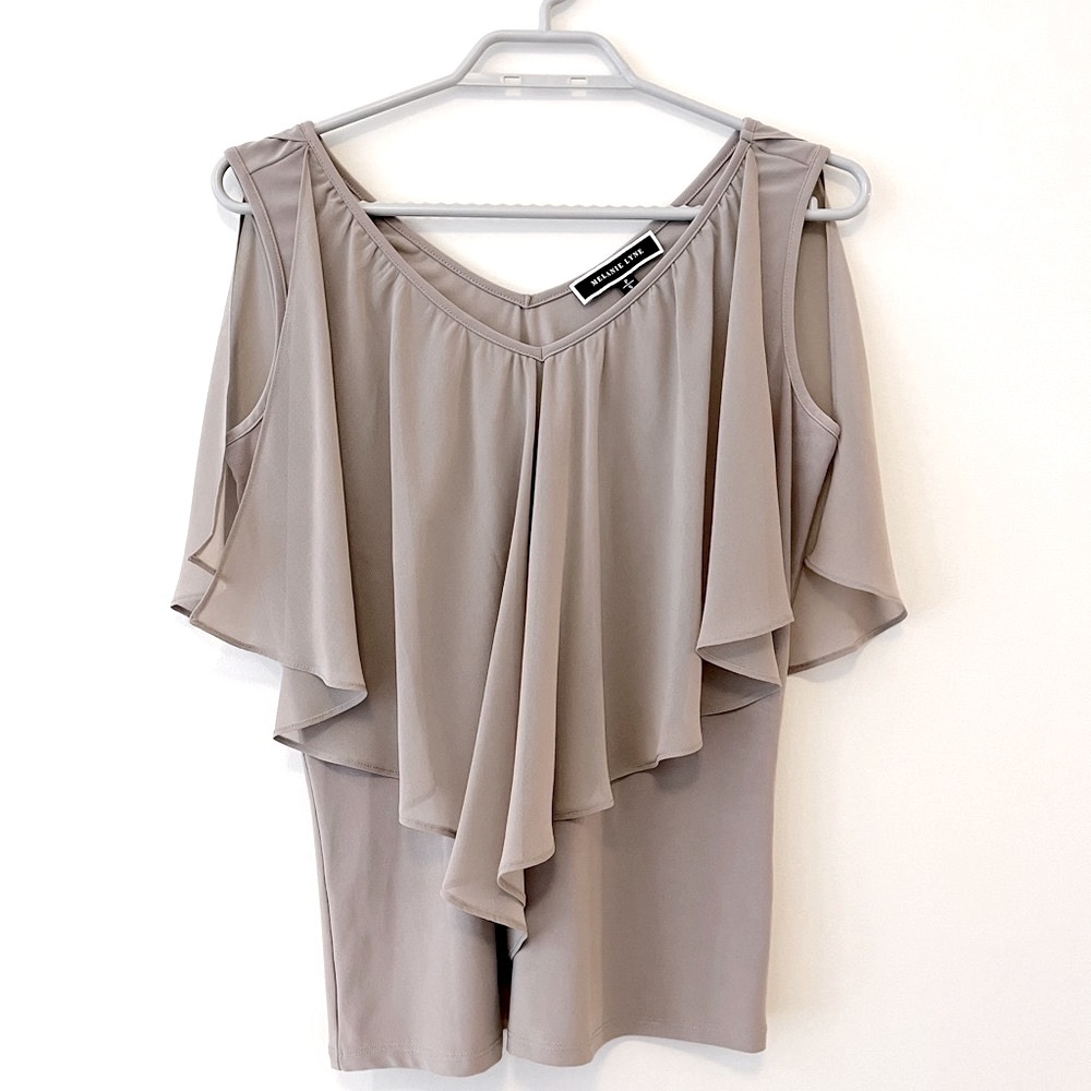 🤎Melanie Lyne Sleeveless Blouse
